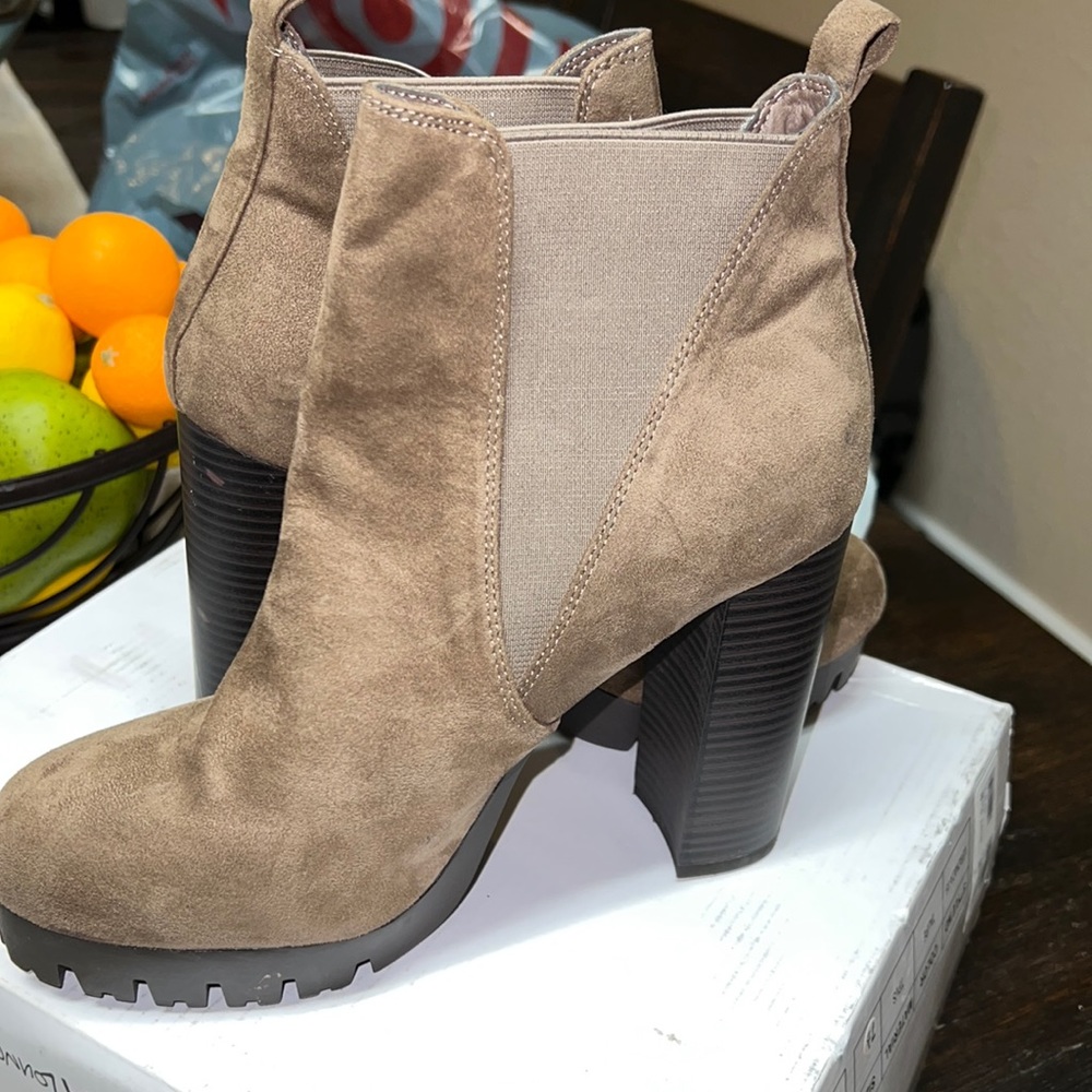 WILD DIVA VERONICA-15 WOMEN FAUX SUEDE size 7.5